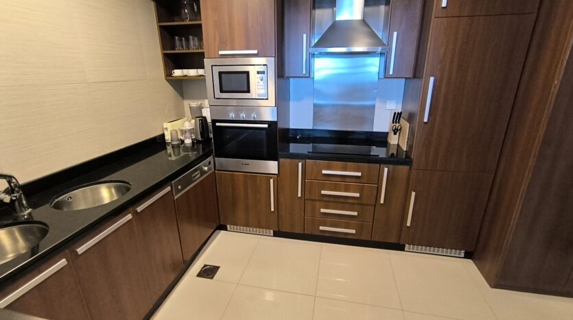 JUFFAIR – LUXURIOUS 3 Bed rooms apartment (SEA VIEW)