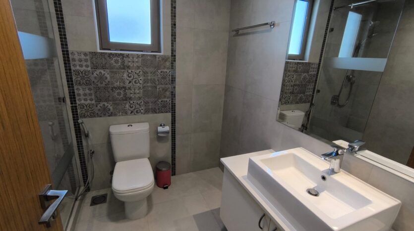 Amwaj – 3 Bedroom Spacious Apartment with Sea View